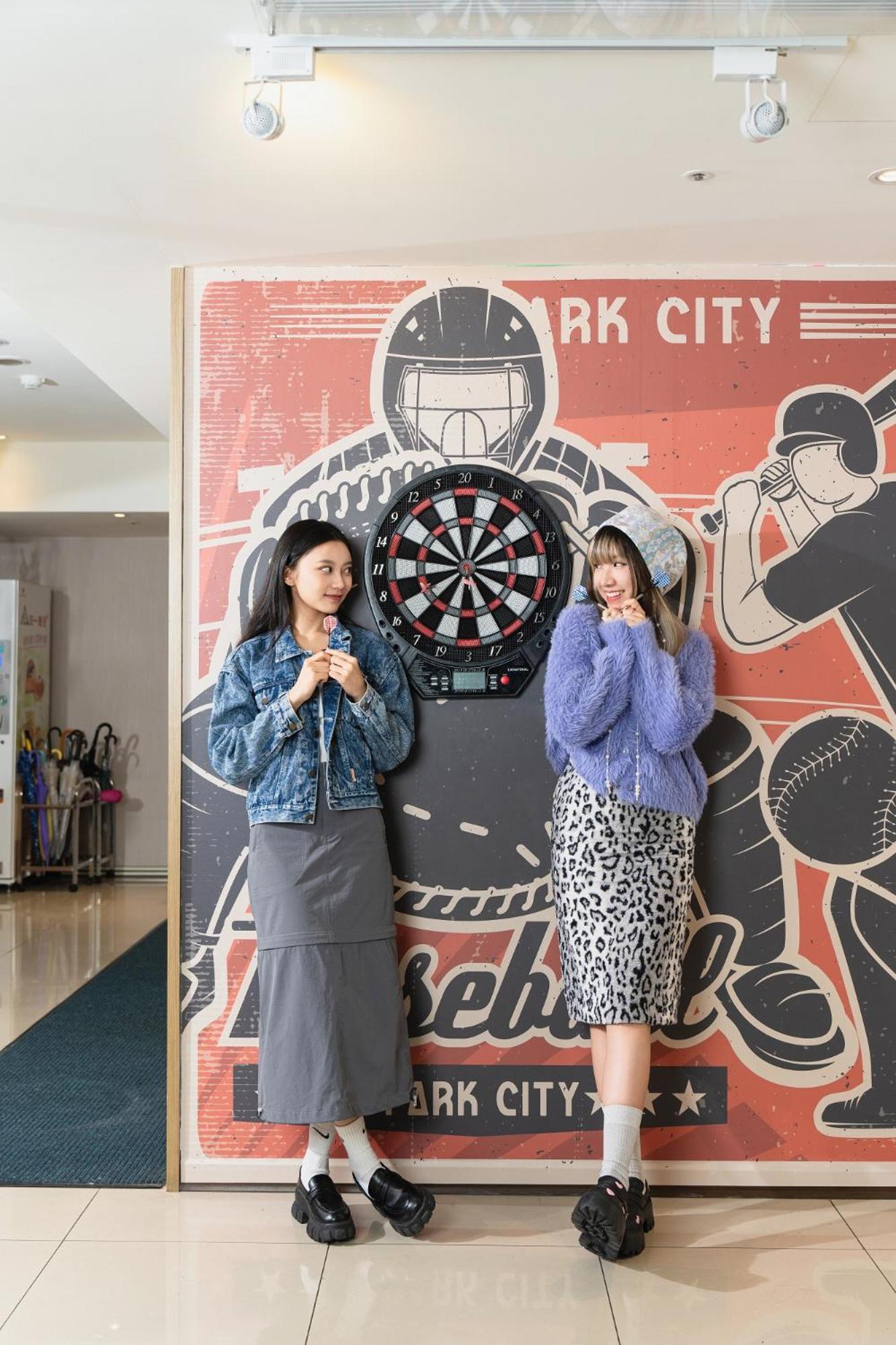 Park City Inn & Hostel Юнхэ Экстерьер фото