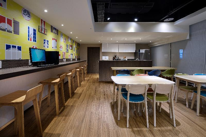 Park City Inn & Hostel Юнхэ Экстерьер фото