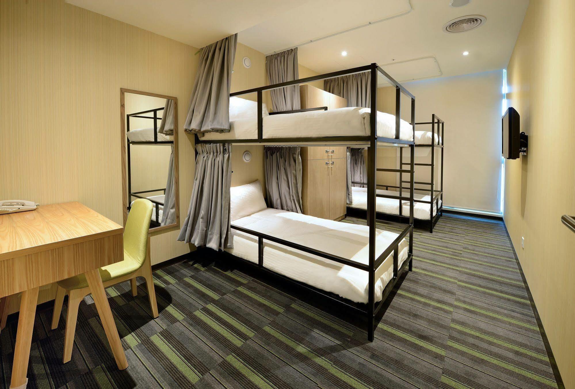 Park City Inn & Hostel Юнхэ Экстерьер фото
